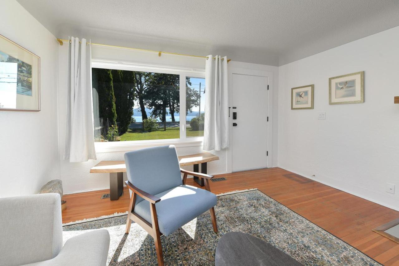 The Bayside Cottage North Saanich 外观 照片