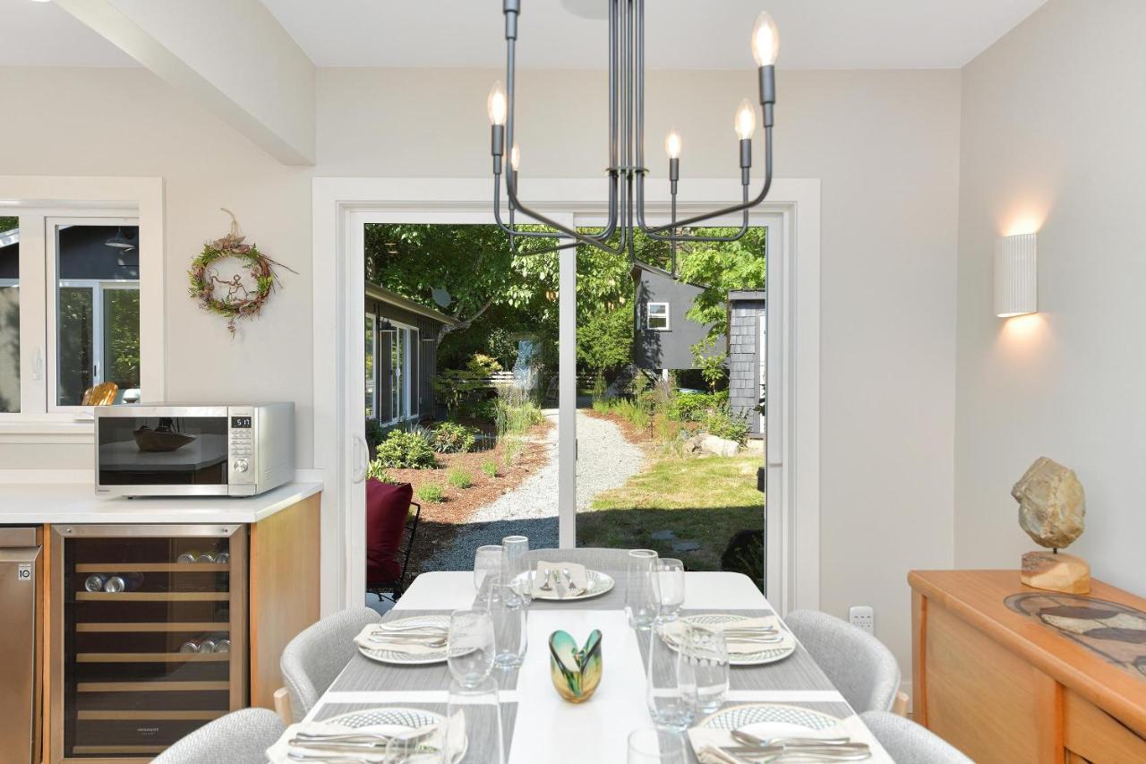 The Bayside Cottage North Saanich 外观 照片