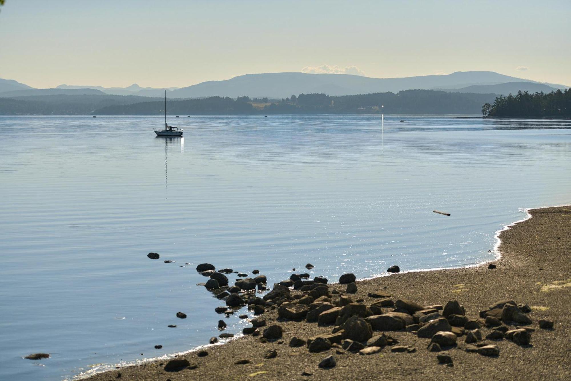 The Bayside Cottage North Saanich 外观 照片