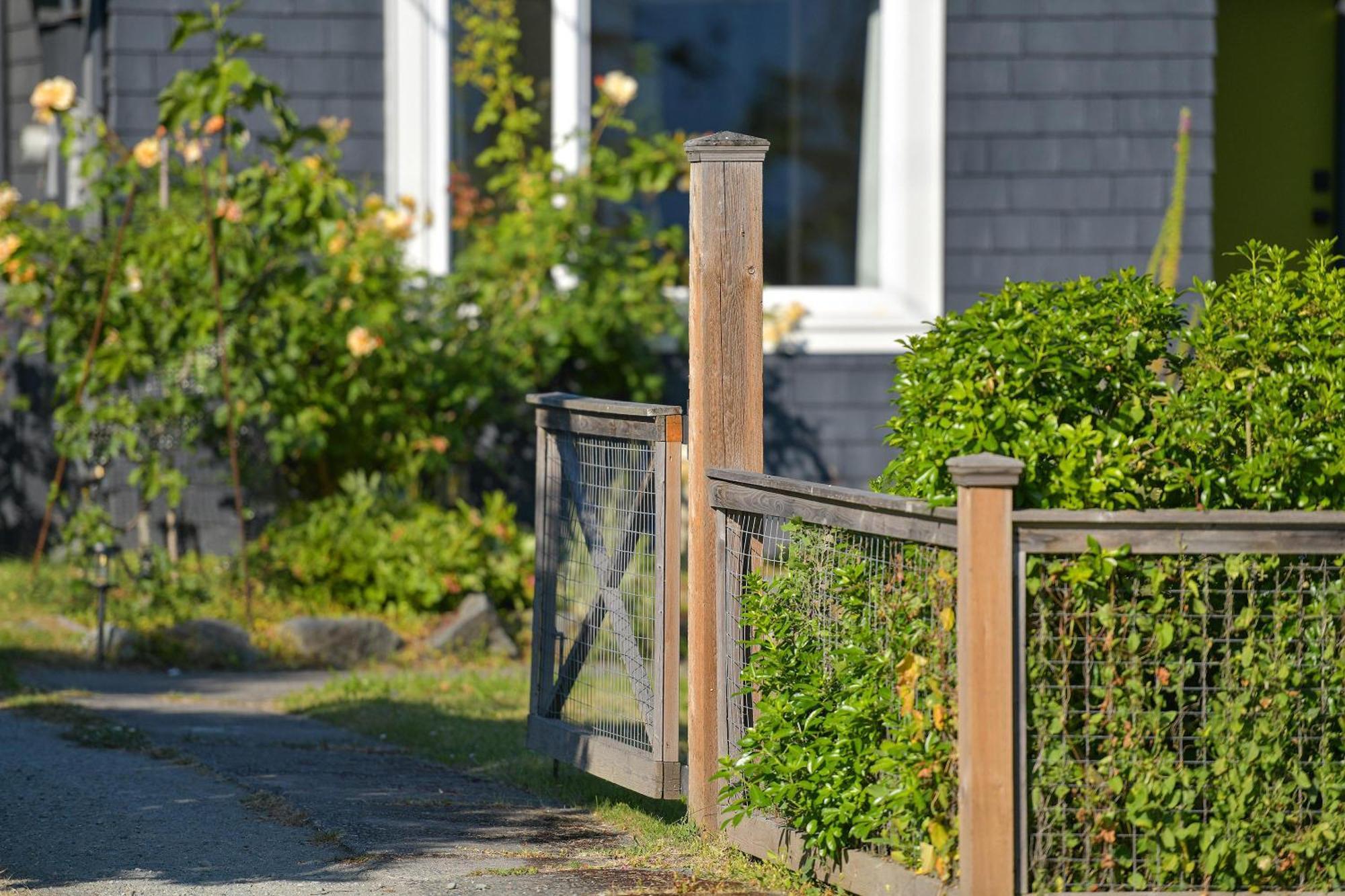 The Bayside Cottage North Saanich 外观 照片