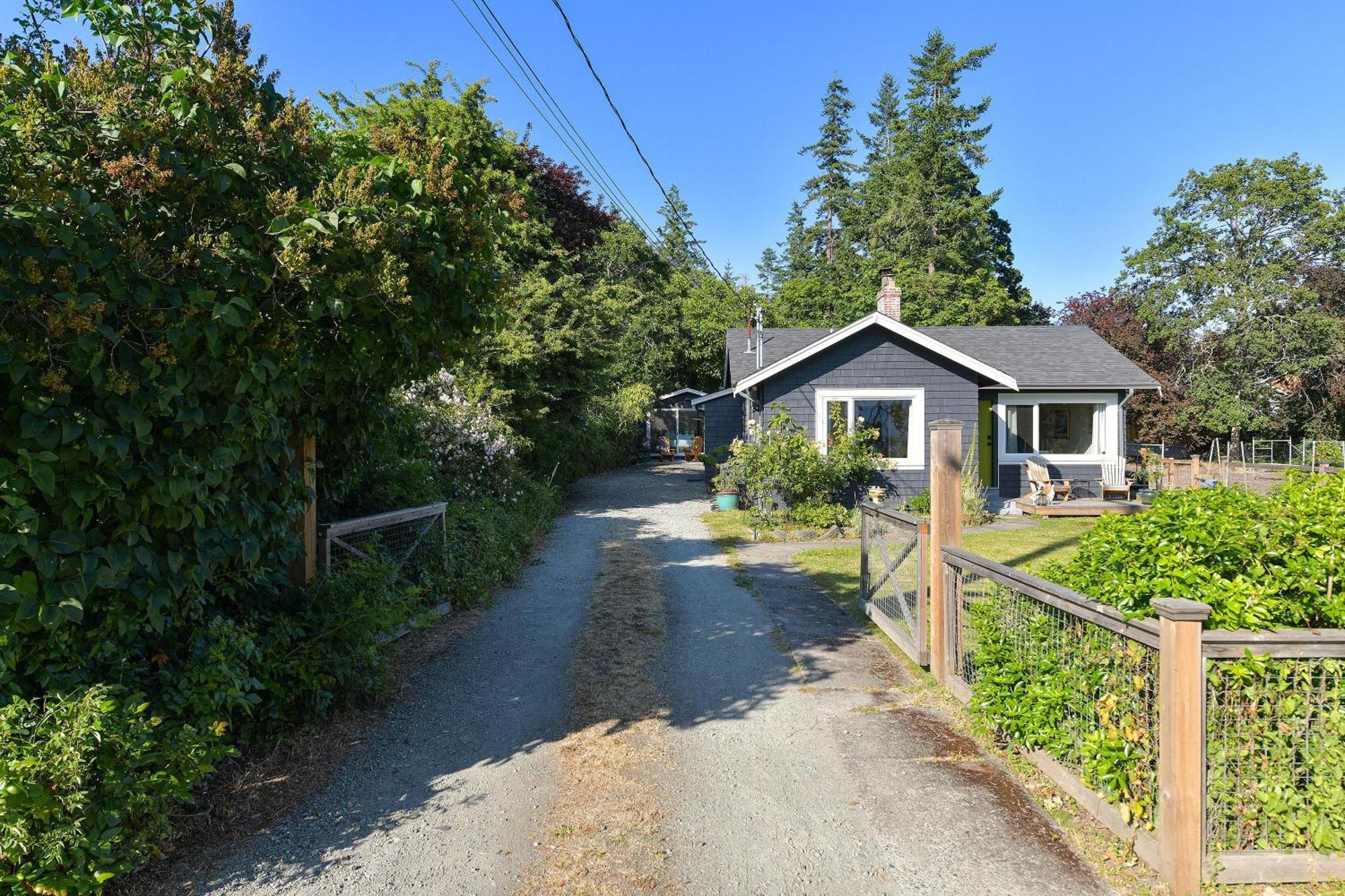 The Bayside Cottage North Saanich 外观 照片